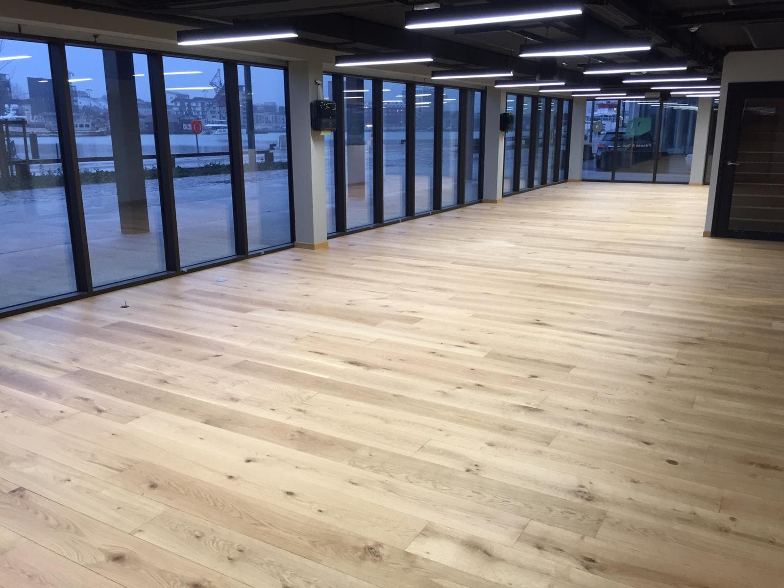 Pose de parquet contrecollé — photo 3